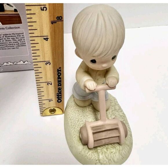 1989 Precious Moments ~ Mow Power To Ya! ~ Members Only Figurine w/ Box ~ PM892 - Picture 6 of 6